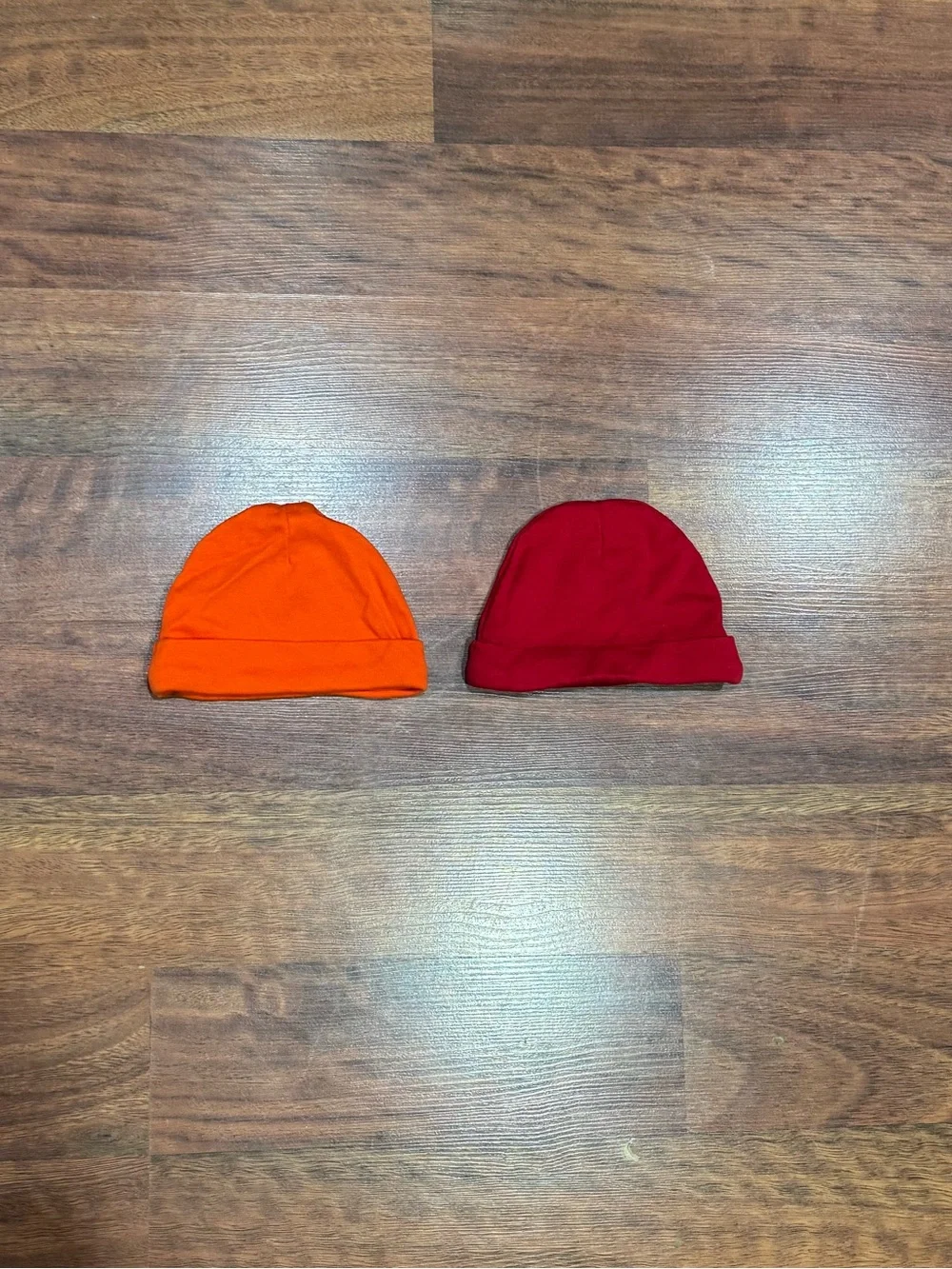 Nike - Baby Beanie Hat Set in Orange and Red